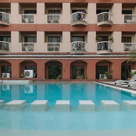 Torre Venezia Suites Quezon City Exterior photo