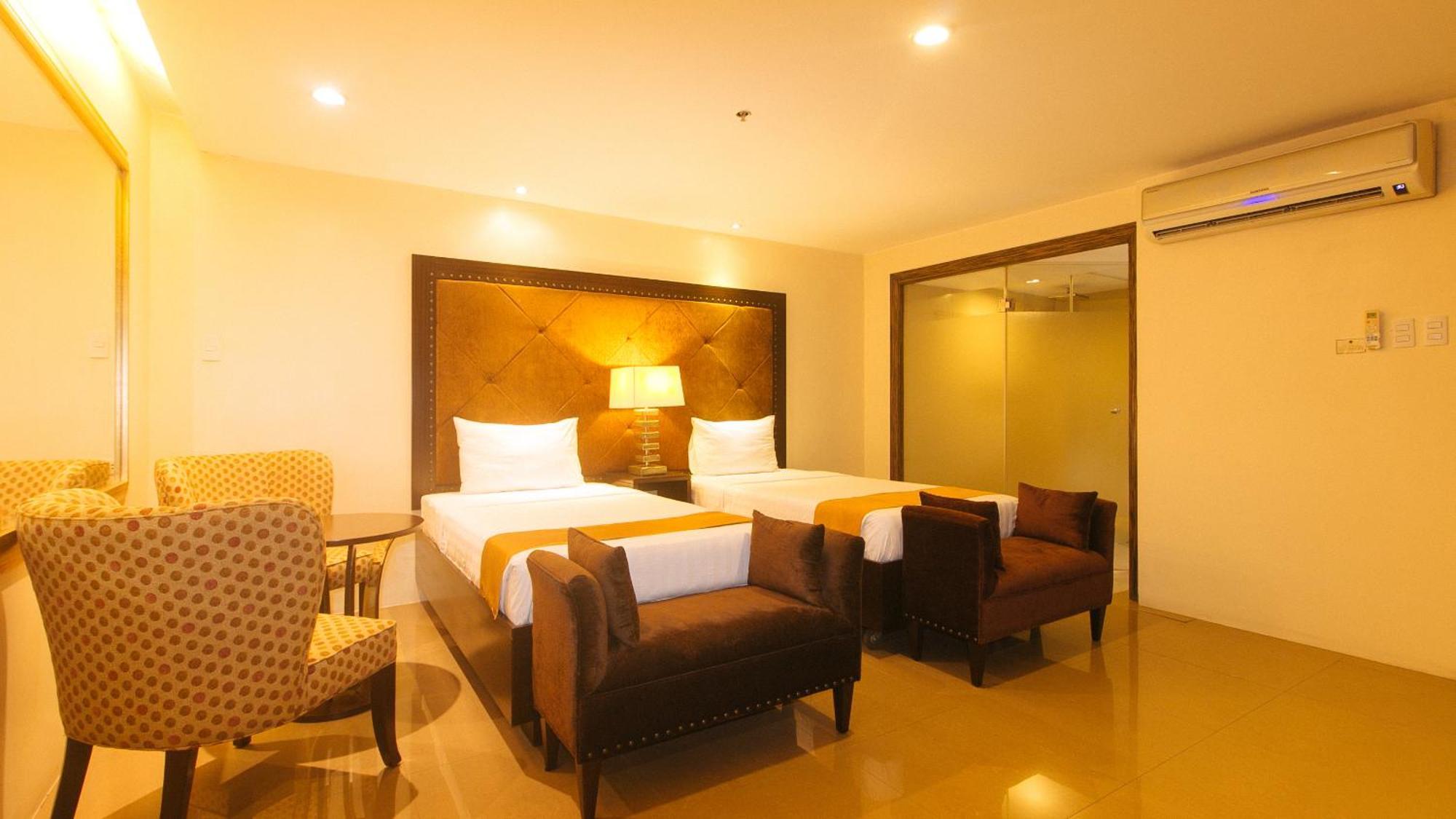 Torre Venezia Suites Quezon City Exterior photo