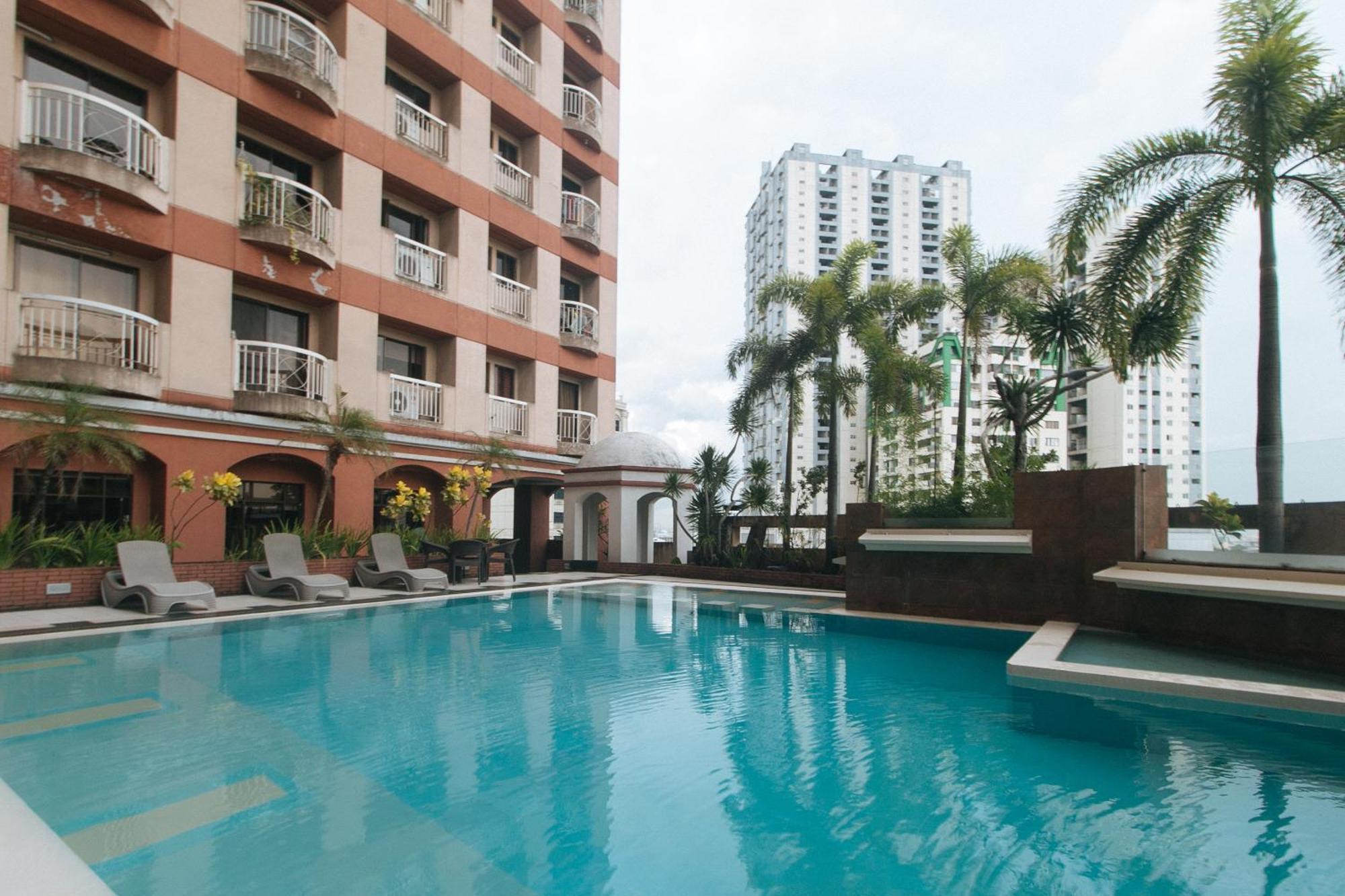 Torre Venezia Suites Quezon City Exterior photo
