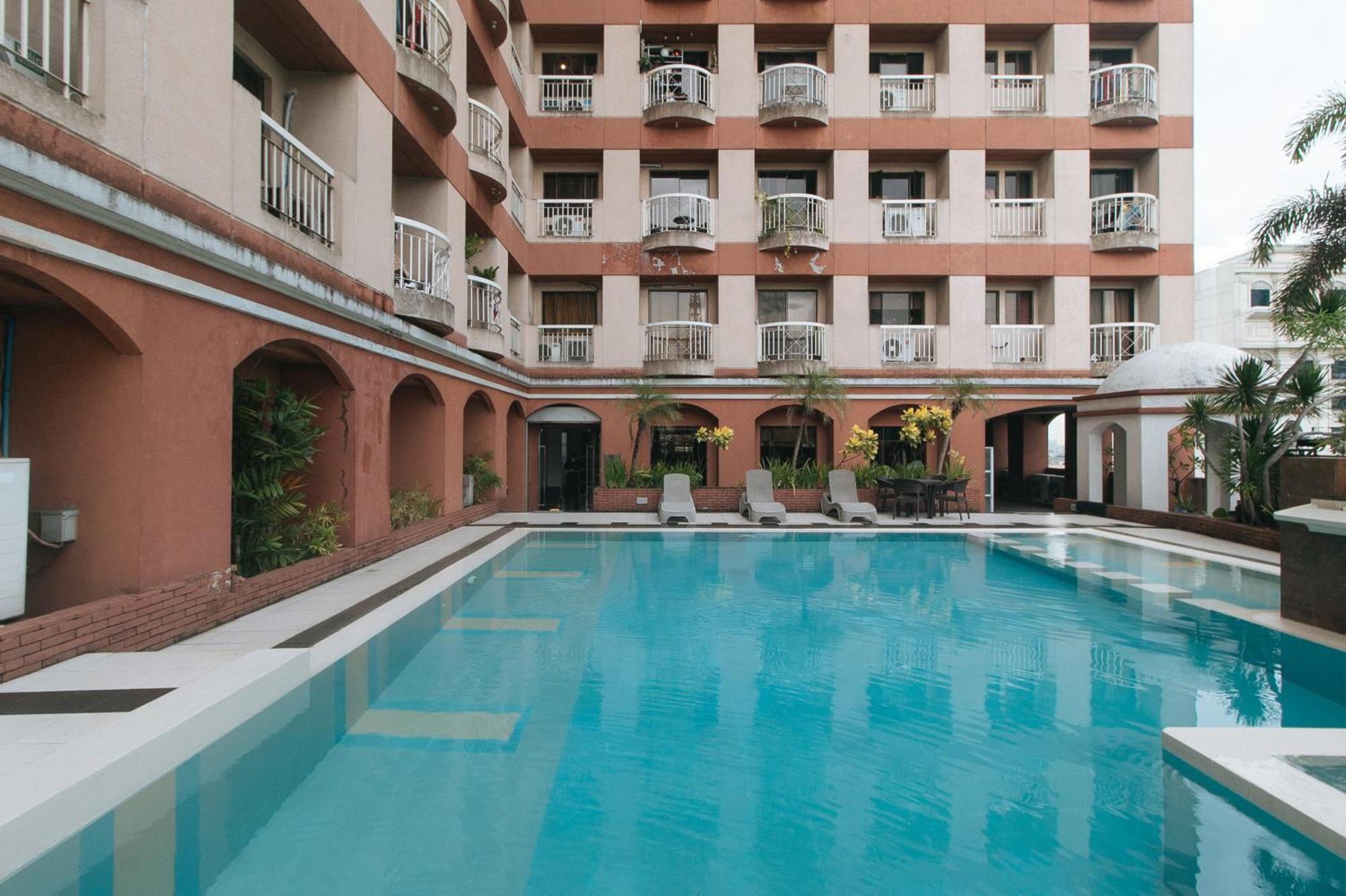 Torre Venezia Suites Quezon City Exterior photo