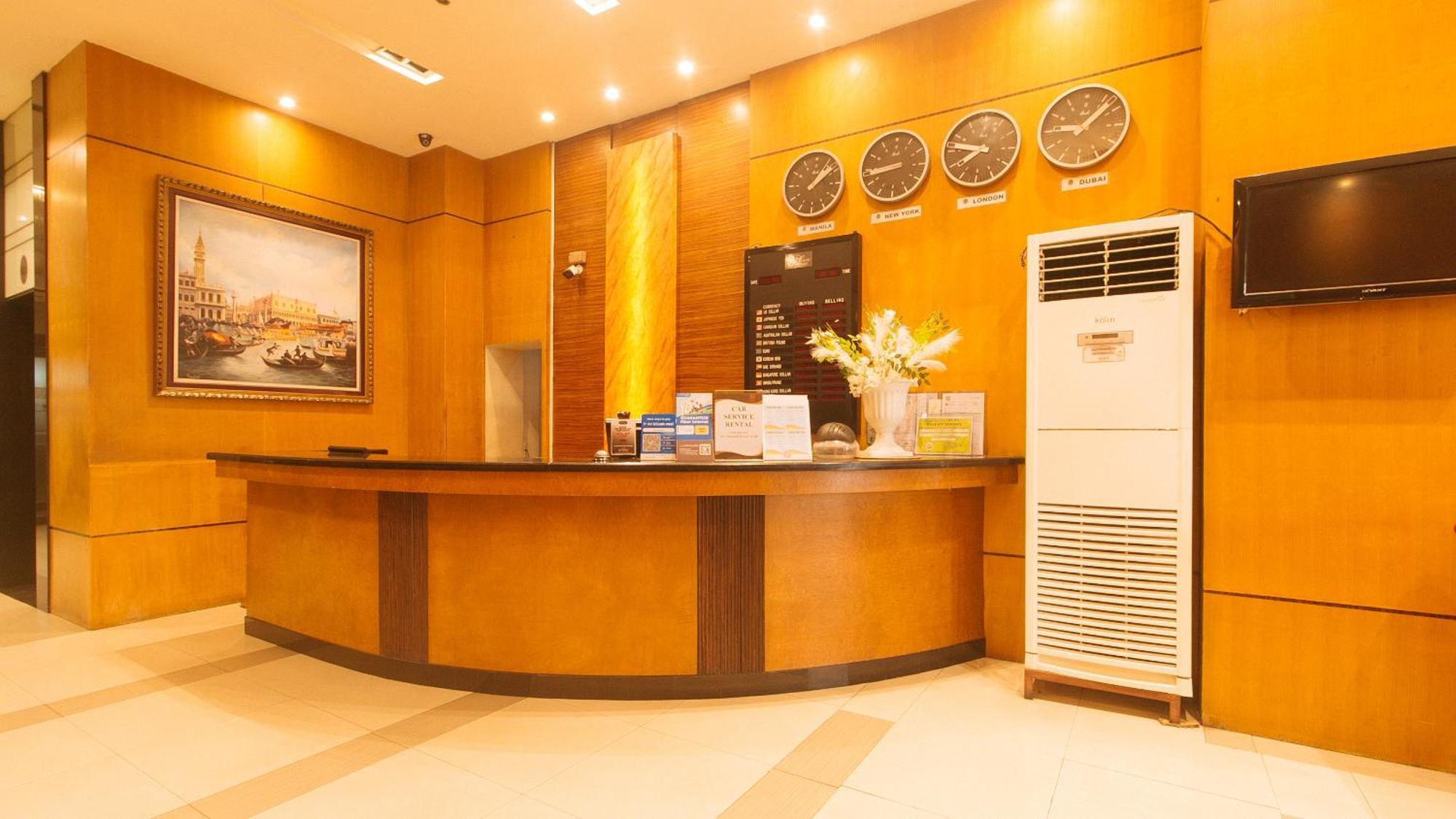 Torre Venezia Suites Quezon City Exterior photo